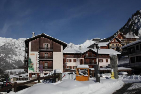 Гостиница Hotel Alpechiara, Пре-Сен-Дидье